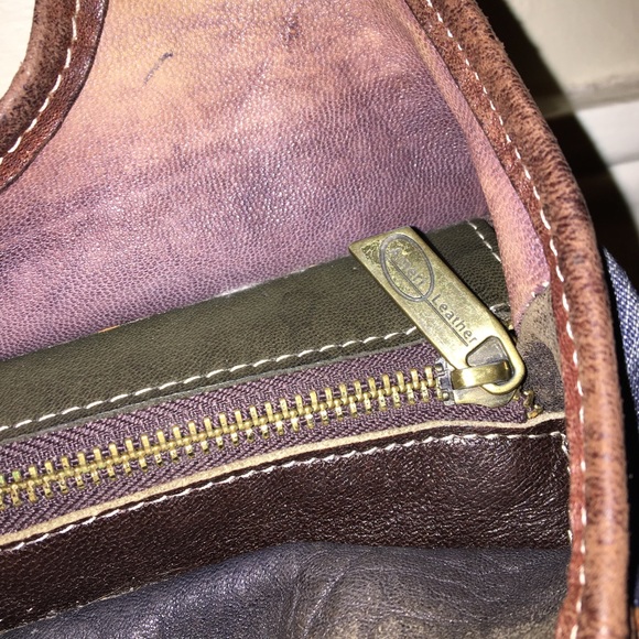 Amari Leather bag - Picture 8 of 8